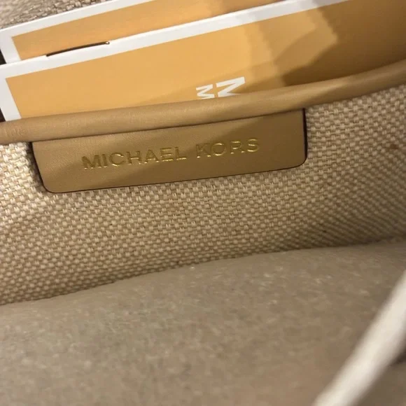 Michael Kors Orchard Barrel Top Handle Crossbody Shoulder Bag Camel - Picture 5 of 6